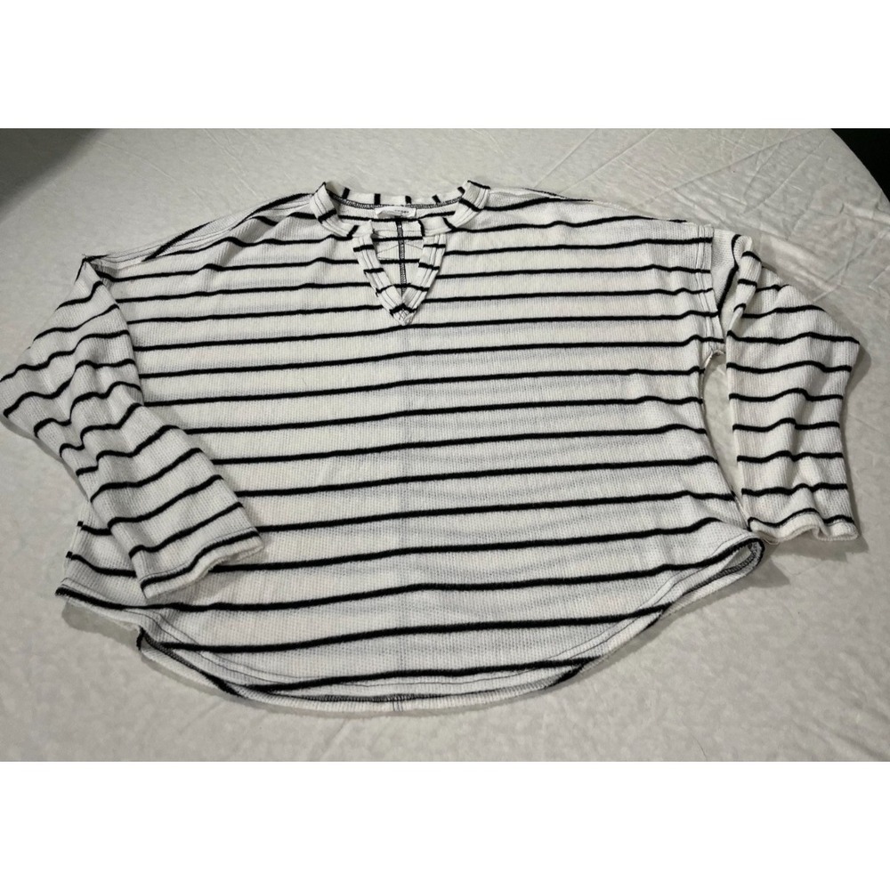 Blu Pepper Oversized Striped Sweater Top Women's Medium Knit Black White Fall